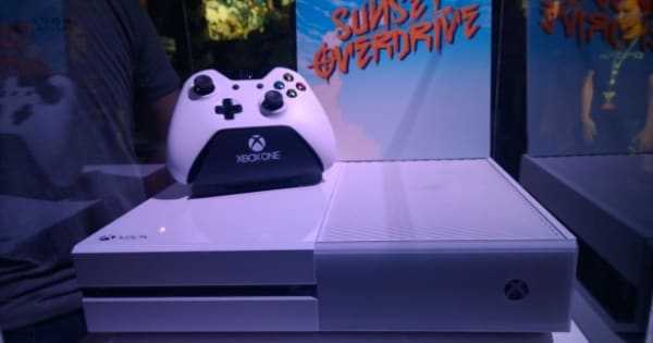 Seen@PAX: Sunset Overdrive's white Xbox One in the wild