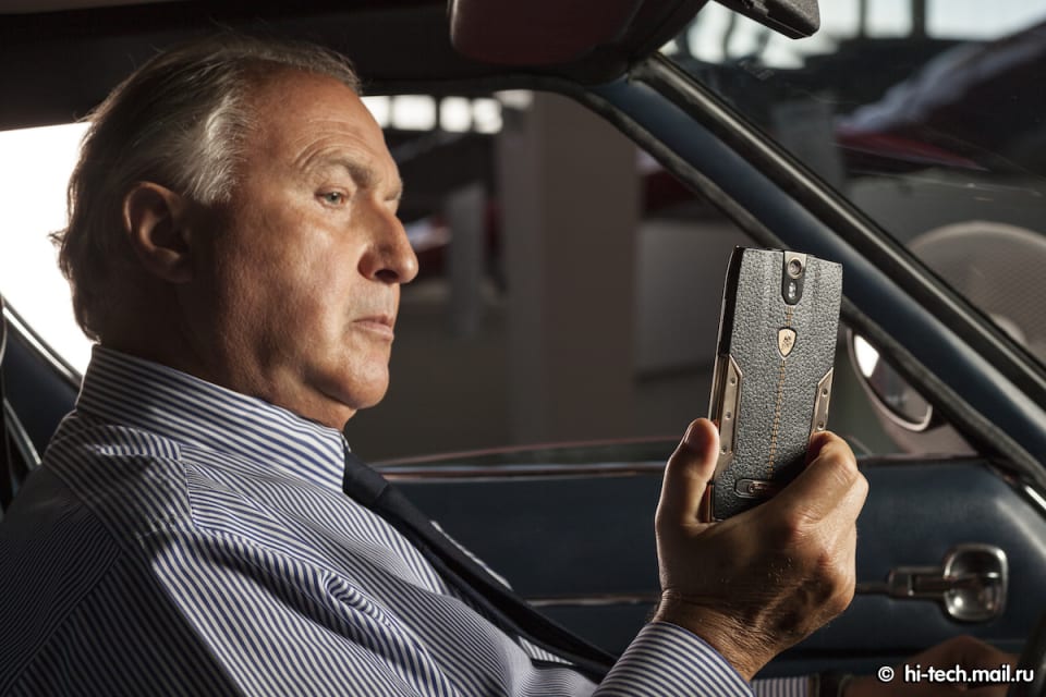 Lamborghini's 88 Tauri: A $6,000 phone for people with money to burn