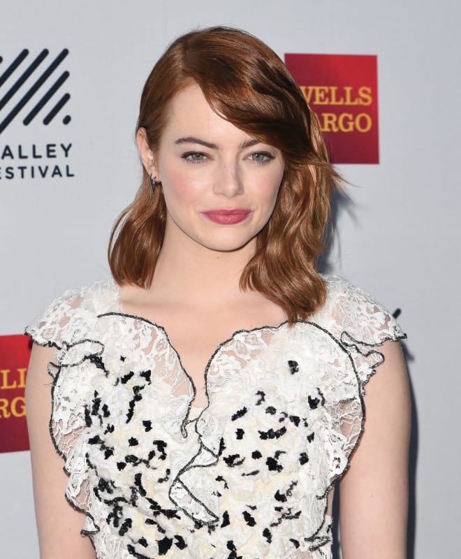 Emma Stone Rocks A Pixie Cut And A Crop Top On Her New Vogue Cover | Cambio