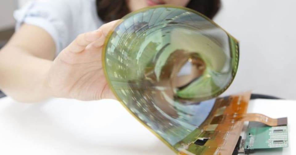 LG bets big on flexible displays for cars and phones