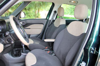 2015 Fiat 500L Living front seats