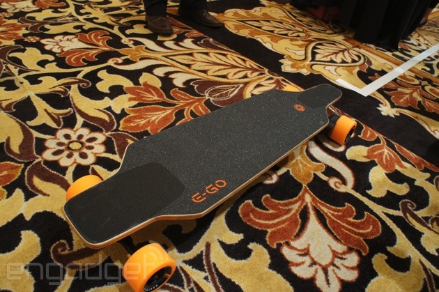 Yuneec's E-Go Cruiser electric skateboard is a 'light' 13.9-pounds