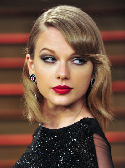 Taylor Swift Granted Restraining Order Against Stalker Who Says He's ...
