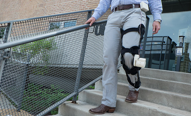 Taking walks with this leg brace can power an artificial heart