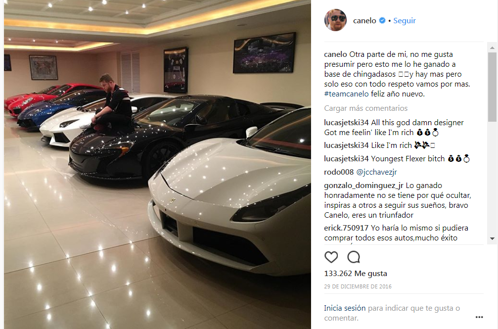 El boxeador Saúl 'El canelo' &Aacute;lvarez presumió en Instagram su colección de autos lujos, entre los que hay un Lamborghini Huracán.