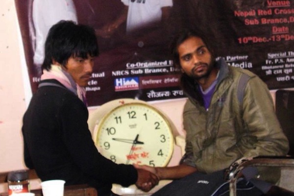 13+Longest+Handshake.jpg
