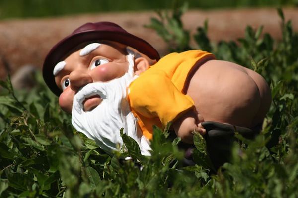 christmas gifts for a-hole friends, funny christmas gifts, mooning garden gnome