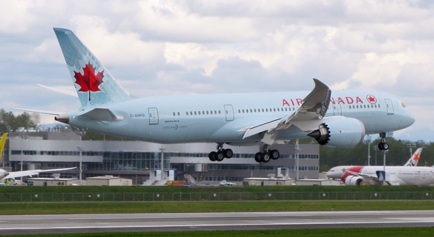 Canadian airlines will let you use devices during takeoff and landing