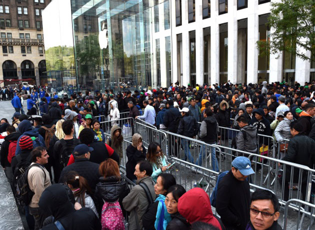 Apple wants you to avoid product launch lines