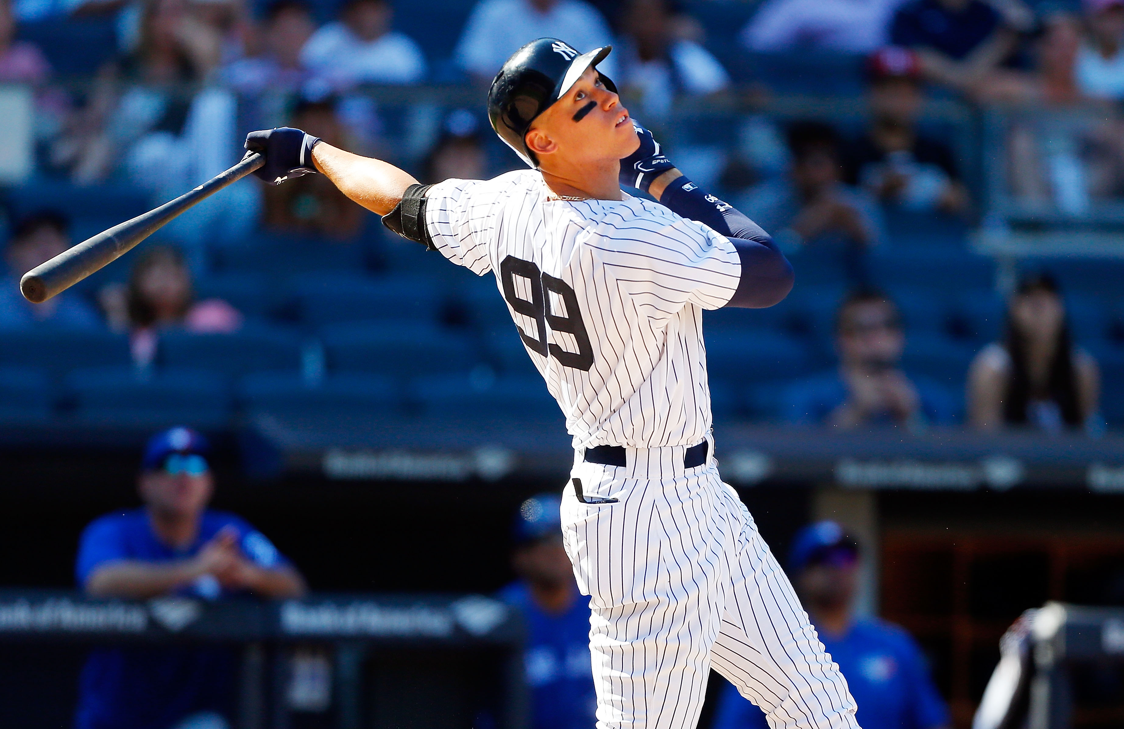 Aaron Judge put a dent in Yankee Stadium with a home run - WOW.com
