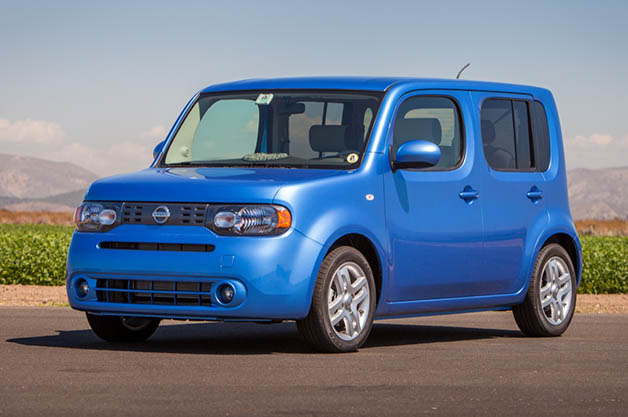 2014 Nissan Cube - front three-quarter view, blue