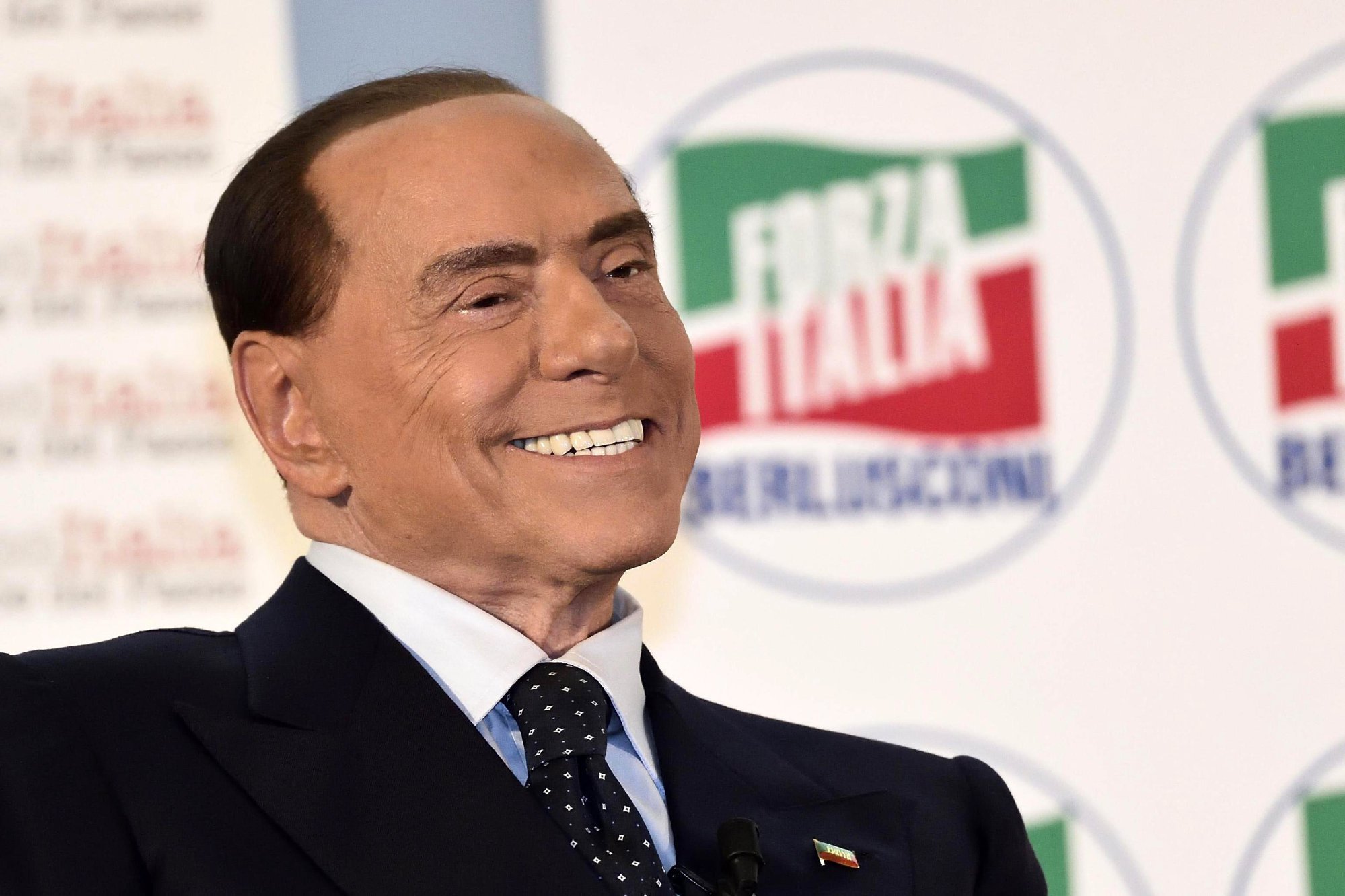 Berlusconi vuelve a la vida política - Página 6 Efe-fotos-espana.12027551+%281%29