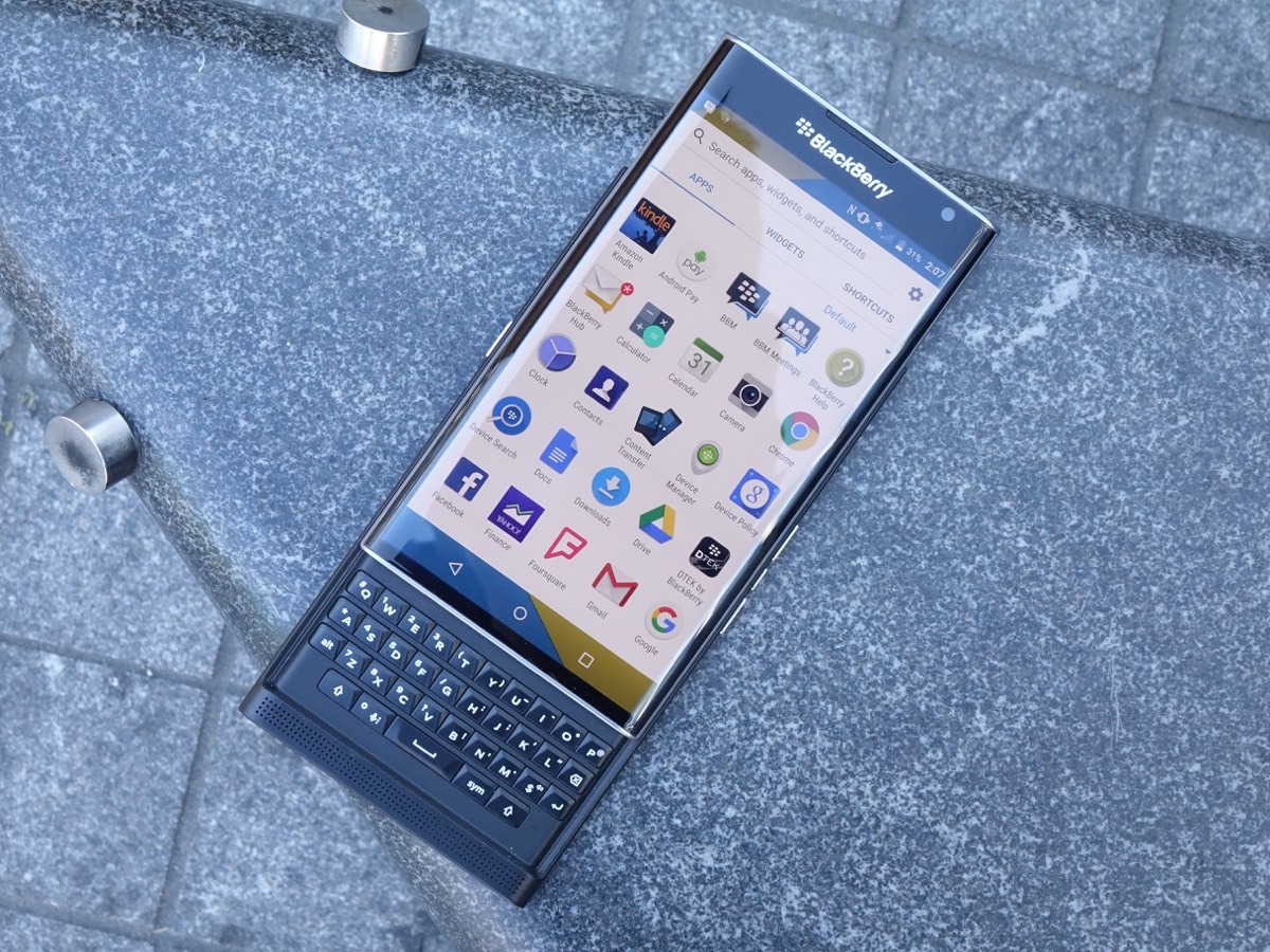BlackBerry Priv review: Android alone can't save the company