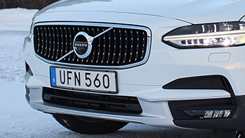 2017 Volvo V90 Cross Country