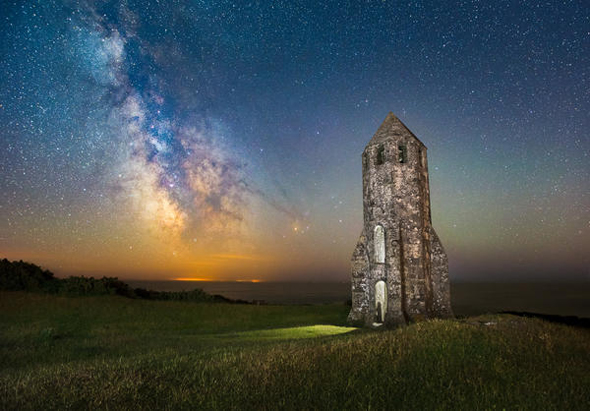 Amazing pictures of Milky Way over the Isle of Wight - AOL UK Travel