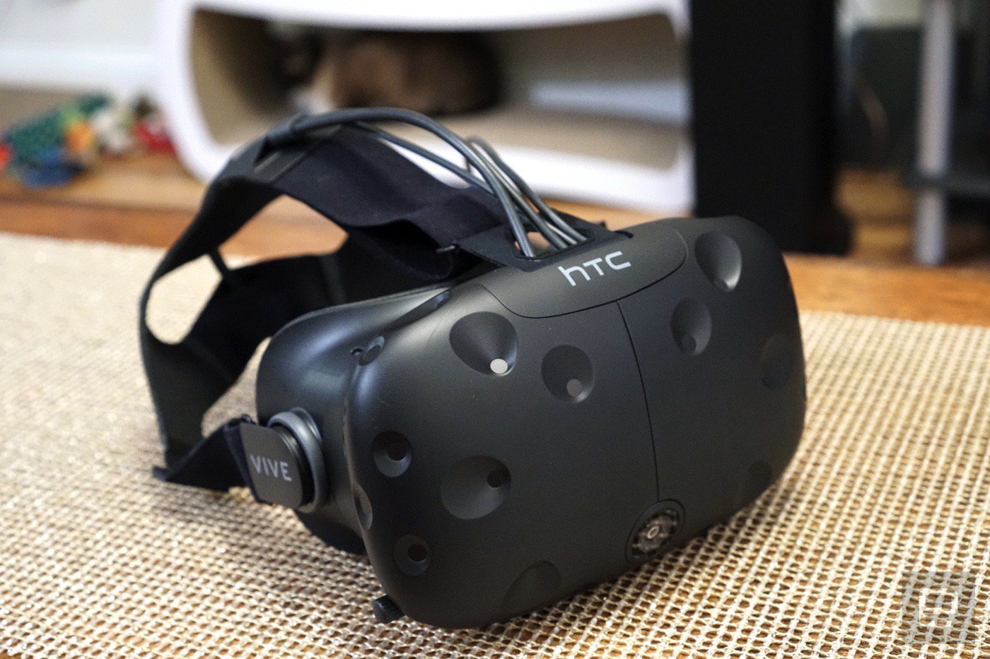 Mini review video: Our verdict on the HTC Vive in a minute