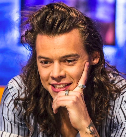 Harry Styles Has Hilarious Embarrassing Moment on 'Jonathan Ross' | Cambio