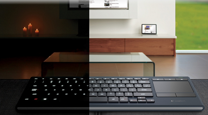 Logitech K830: Un teclado multimedia para el día y la noche