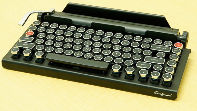 タイプライター風bluetoothキーボード Qwerkywriter Pc専門店で5万9800円で発売 Engadget 日本版