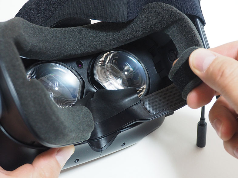 そのVRゴーグルにおってない？ Oculus Rift、HTC Vive、PlayStation VRのメンテナンス性を比較する：週刊VR情報