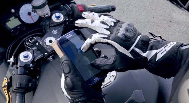 Nanotips makes biking gloves touchscreen-friendly