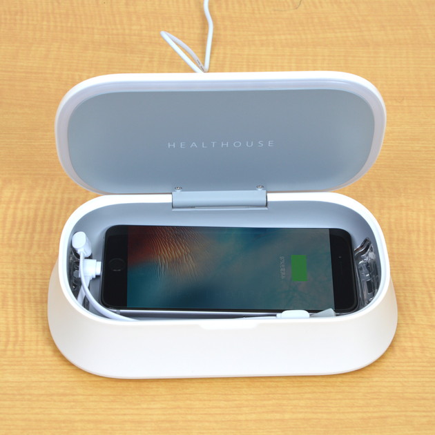 さすがサンコー Uv照射で除菌しながらiphone Androidスマホの充電も行う スマホの充電ができるuvクリーンbox 現わる Engadget 日本版