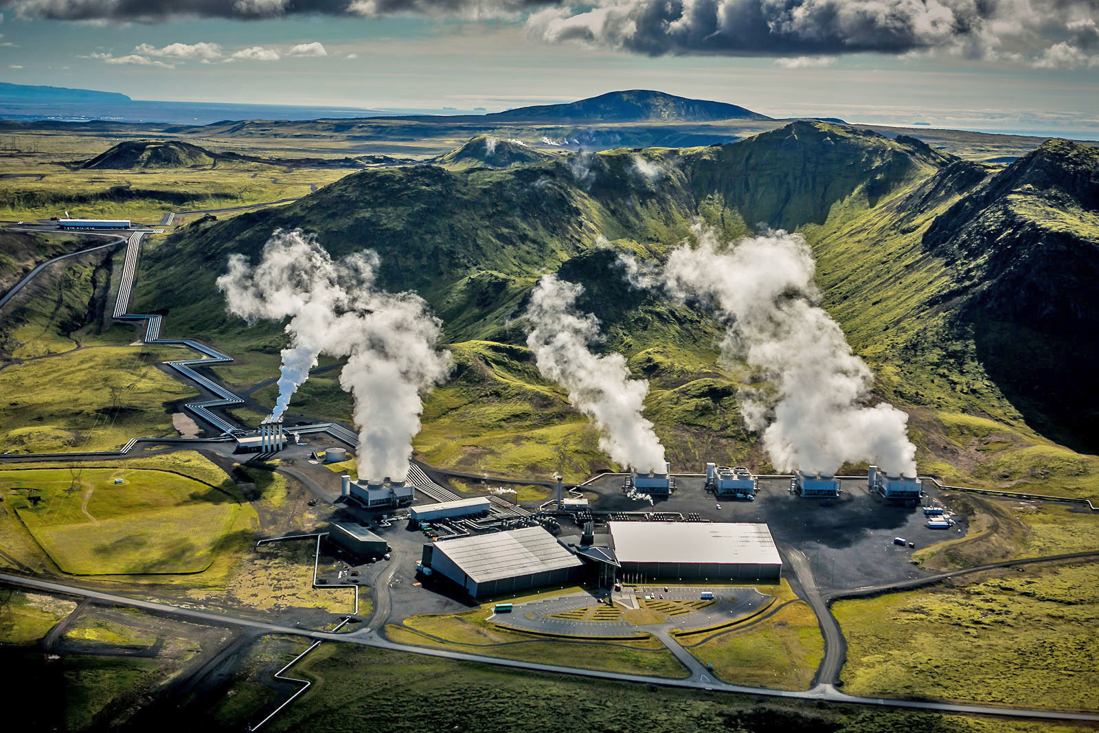 初の マイナス環境負荷 な発電所がアイスランドに誕生 Co2を地中深くで鉱物化する新技術活用 Engadget 日本版