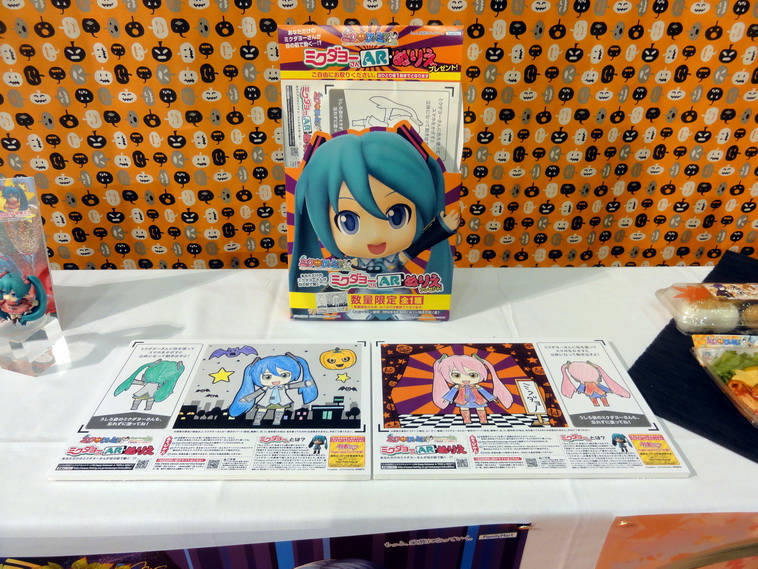 ファミマが初音ミクコラボ発表会開催 親子で楽しめるミクダヨーarぬりえも配布 Engadget 日本版