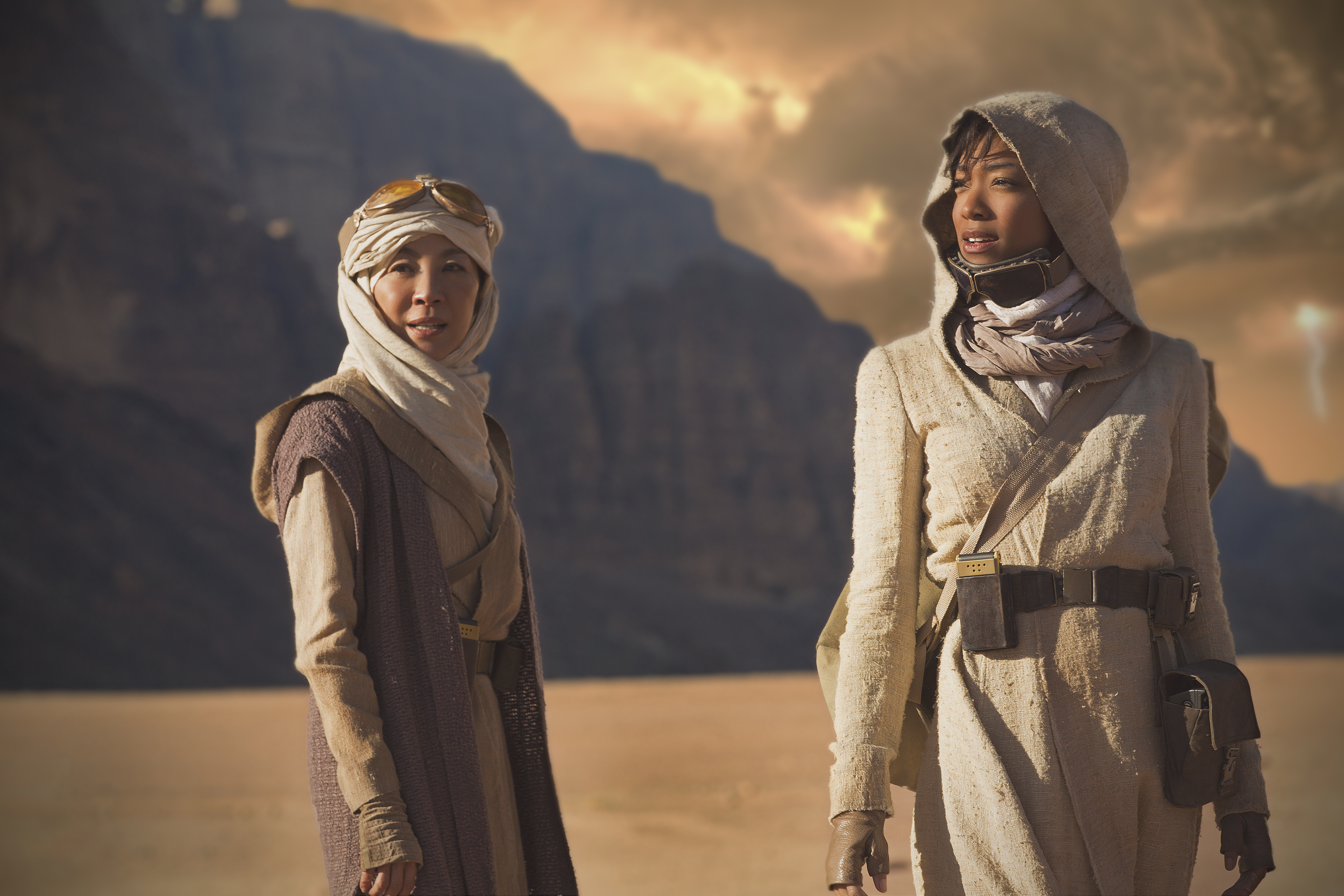 Pictured (l-r): Michelle Yeoh as Captain Philippa Georgiou;  Sonequa Martin-Green as First Officer Michael Burnham. STAR TREK: DISCOVERY coming to CBS All Access. Photo Cr: Dalia Naber.  ï¿½ 2017 CBS Interactive. All Rights Reserved.