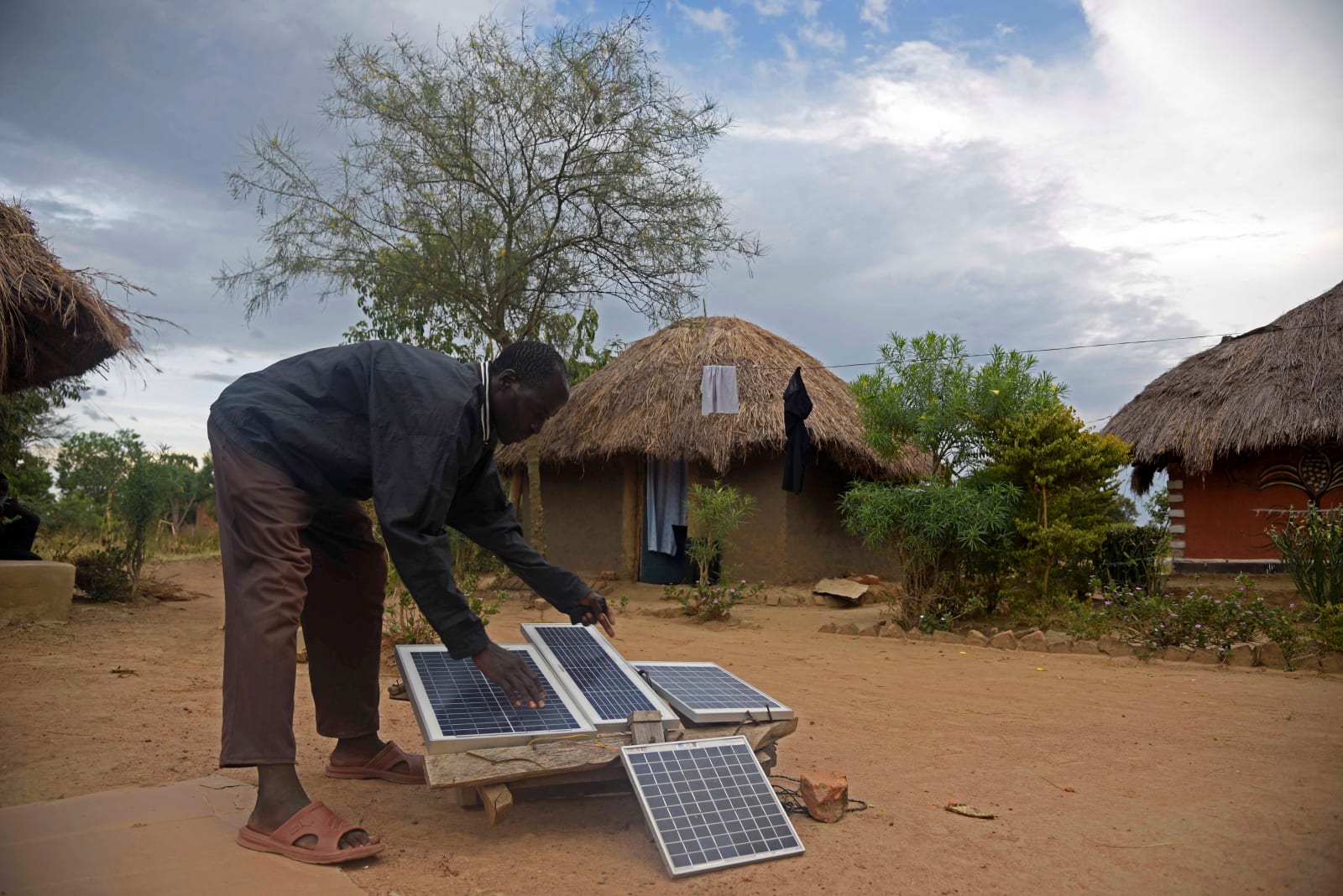 UGANDA-SOLAR-POWER