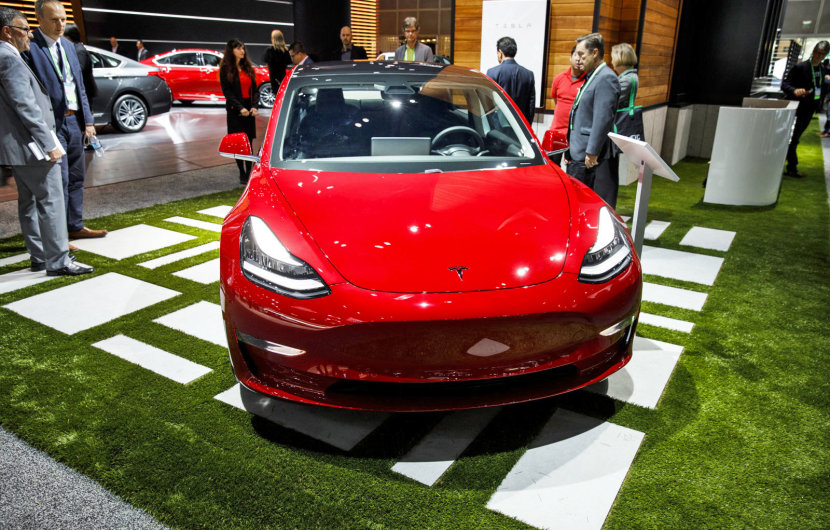 Tesla produziert jetzt 2000 Model 3 pro Woche