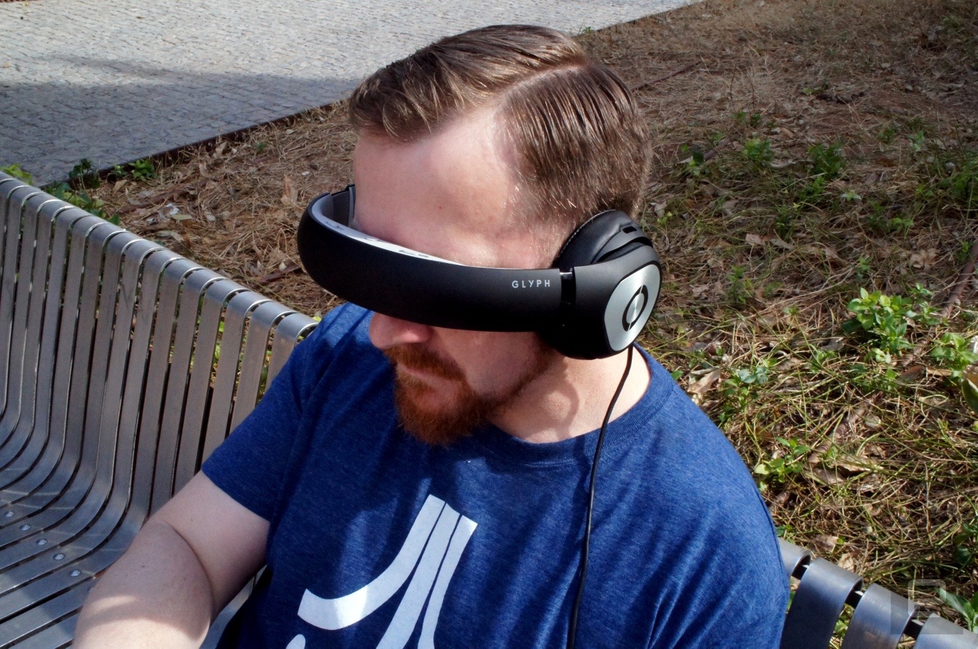 Avegant Glyph AG101 VR Headset Power 3D Mobile Theater 