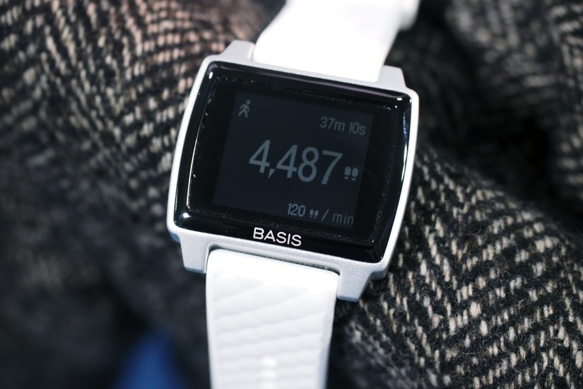Basis Peak review: a good fitness tracker, with room to be a good smartwatch