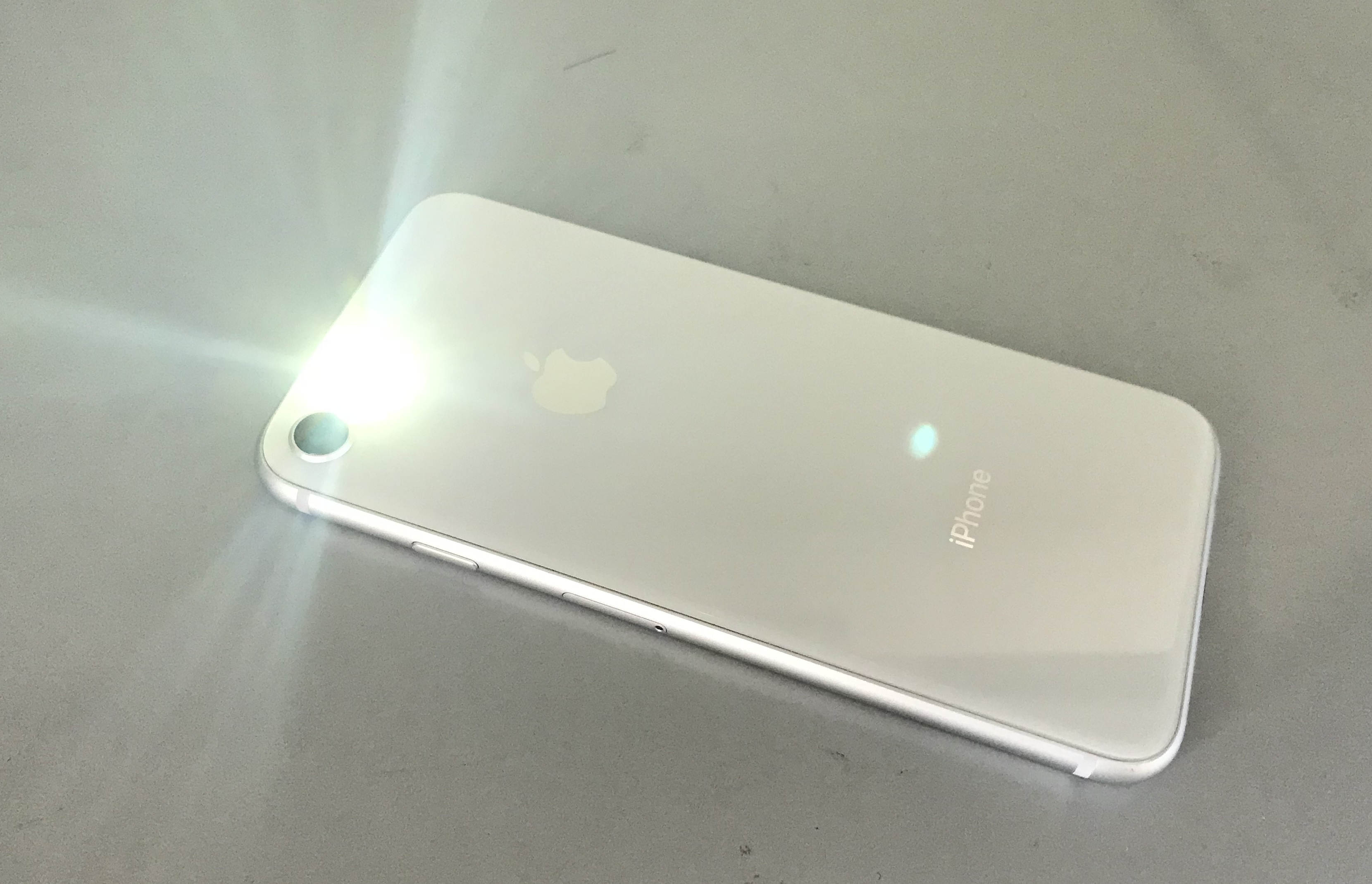 音が出せなくても光でわかる Iphoneの着信をledライトで知る方法 Iphone Tips Engadget 日本版