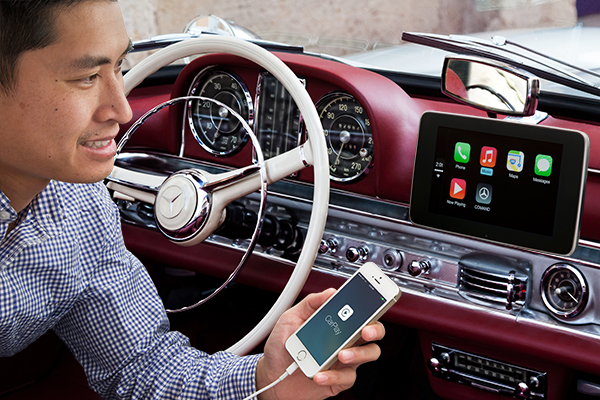 Mercedes ofrecerá la opción de instalar CarPlay en vehículos antiguos