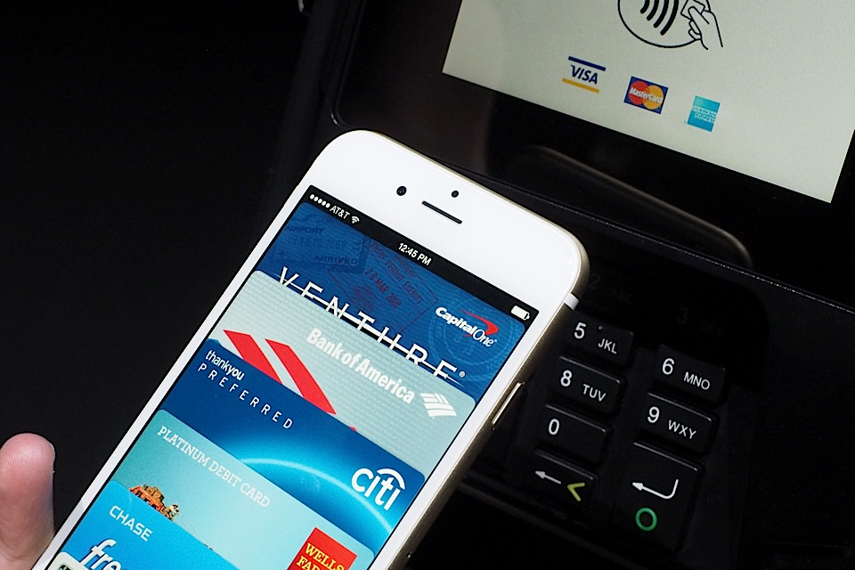 Using Apple Pay at a terminal