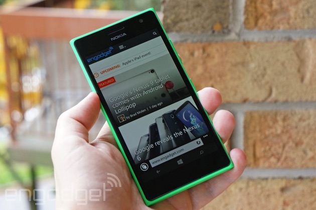 Lumia 735 surfing the web
