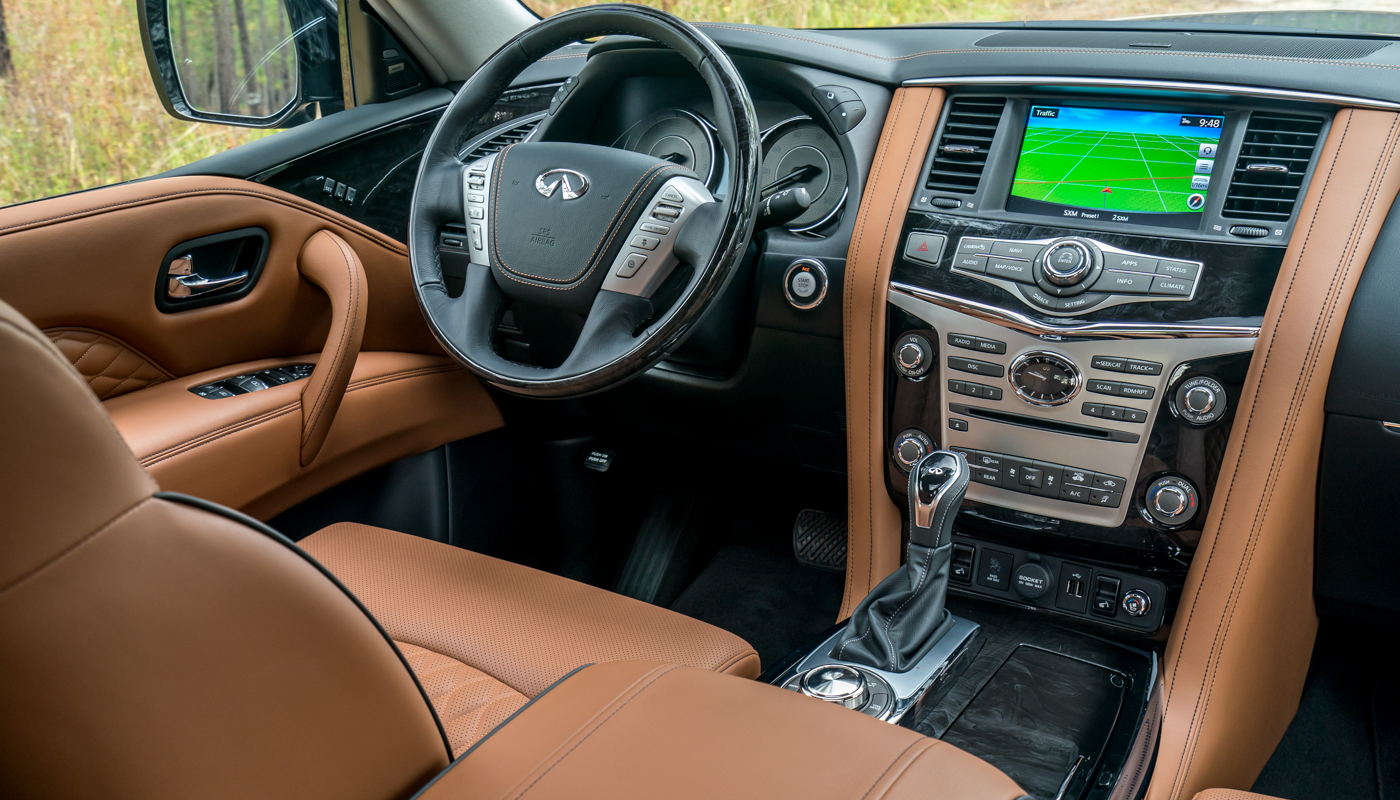 Further advancing INFINITI's presence in the full-size luxury SUV segment, the 2018 QX80 takes INFINITI's "Powerful Elegance" design language in a bold new direction, creating a powerful, contemporary and commanding aesthetic.