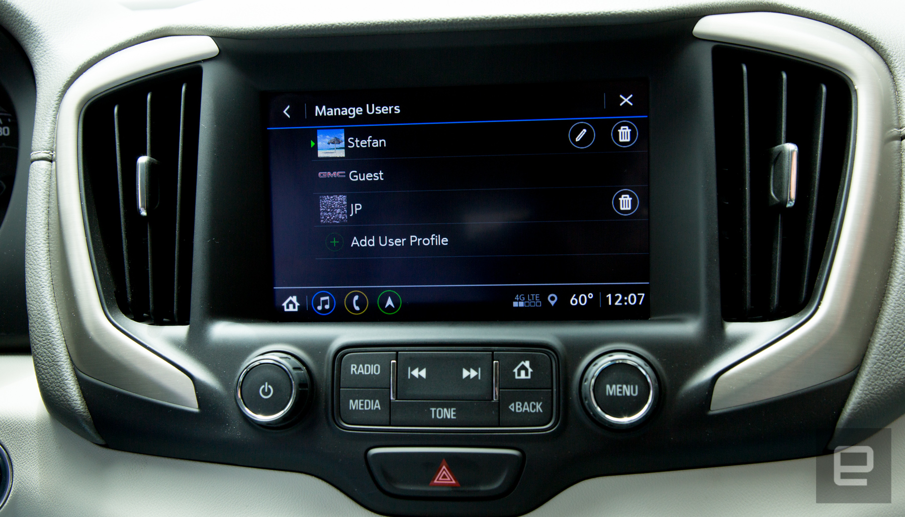 GM goes full-smartphone with its latest infotainment system 