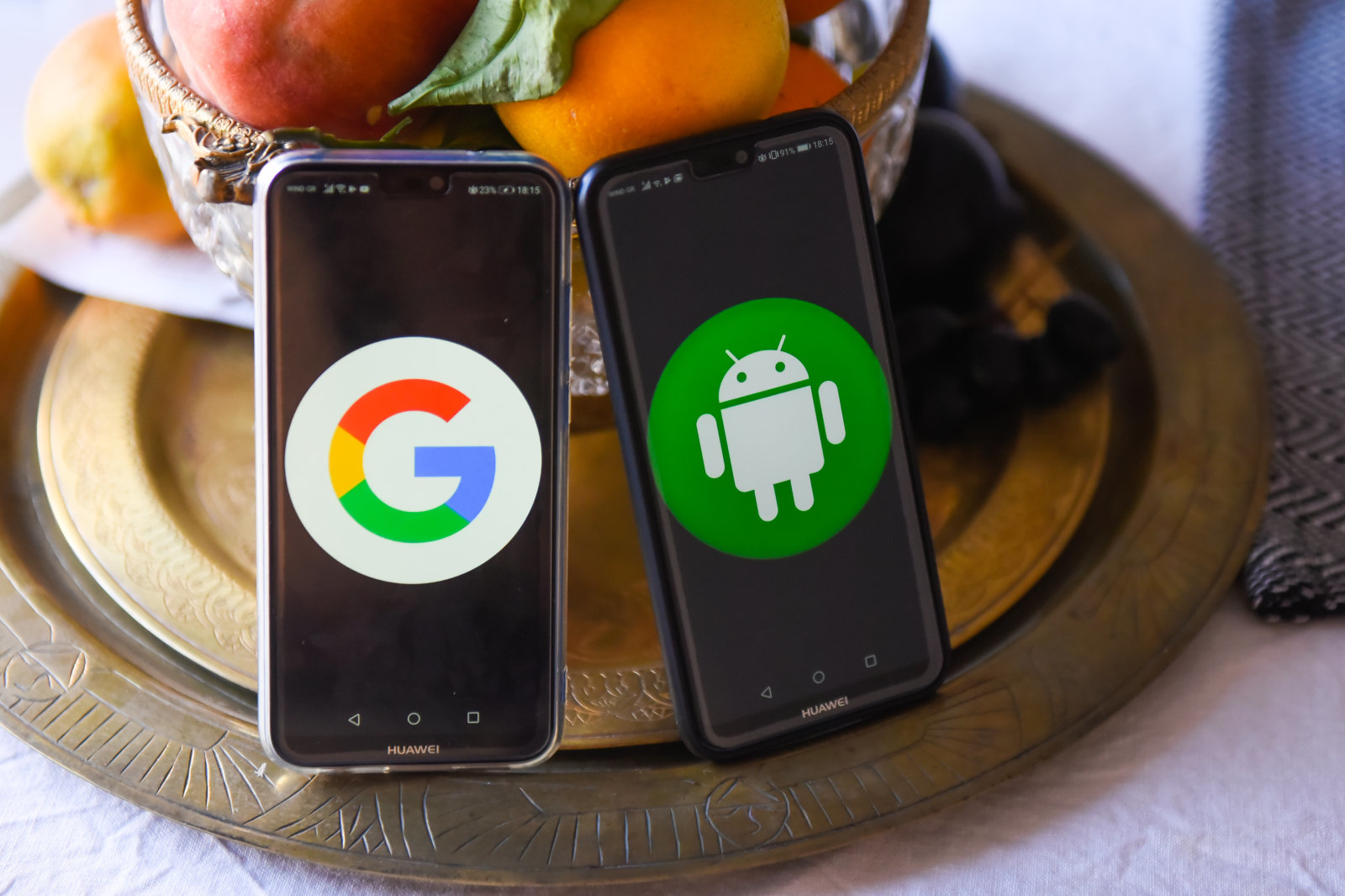 ATHENS, GREECE - 2018/08/10: A Google and Android logos is seen on mobile phones. (Photo by Omar Marques/SOPA Images/LightRocket via Getty Images)