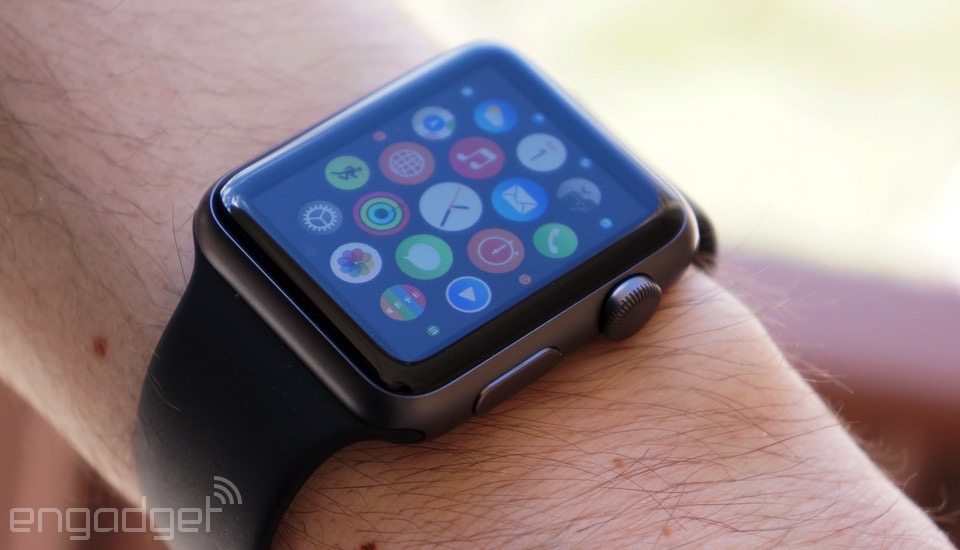Apple Watch Sport checking out apps