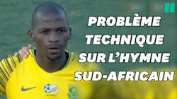 L'hymne national sud-africain interrompu... par un