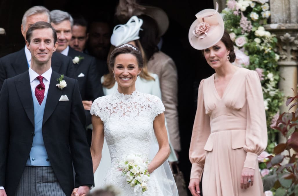 kate-middleton-serves-as-unofficial-bridesmaid-at-pippa-middleton-s-wedding-see-her-return