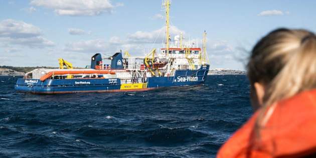 Risultati immagini per sea watch salvini