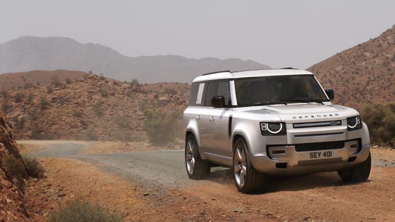 Land Rover Defender reportedly getting electric variant in 2025