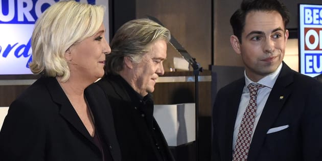 Marine Le Pen et Steve Bannon participaient tous deux à Bruxelles à une réunion contre l'immigration, organisée par le parti d'extrême droite flamand Vlaams Belang. 