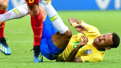Neymar reconnaît (enfin) qu'il exagère 
