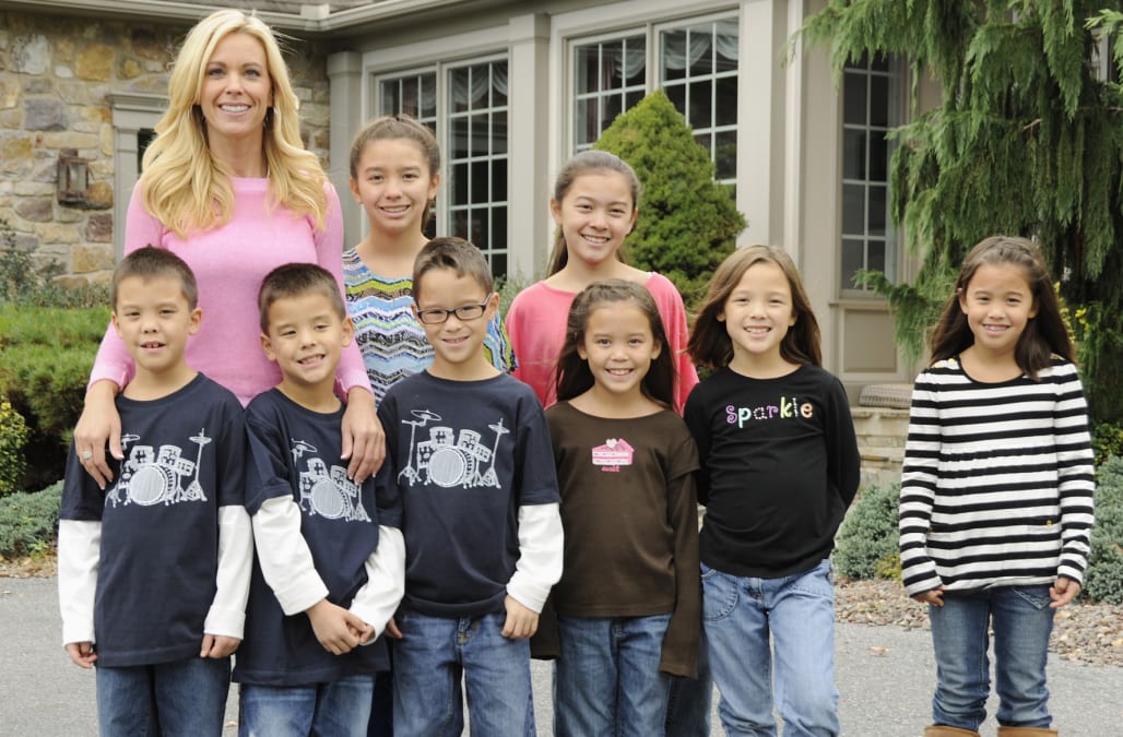 Kate Gosselin's teenage kids are completely embarrassed by her in new