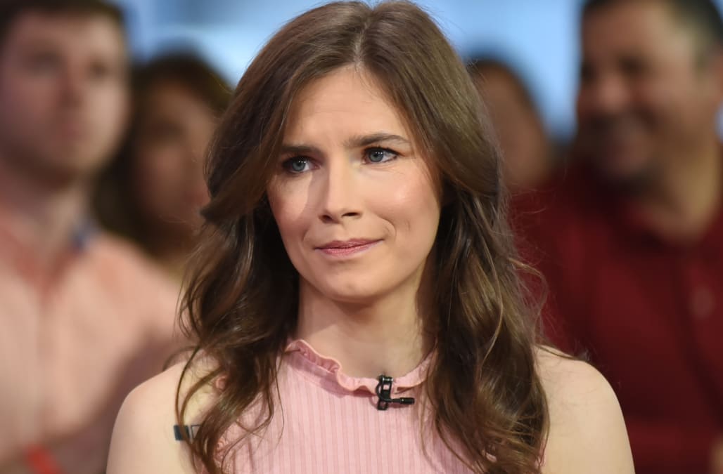 Amanda Knox reveals she and Christopher Robinson are ...