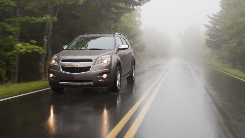 GM recalling nearly 700,000 SUVs for windshield wiper issue